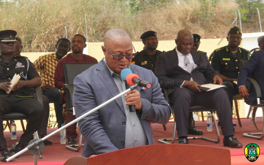 HON. SAM PYNE DELIEVERING HIS WELCOME ADDRESS