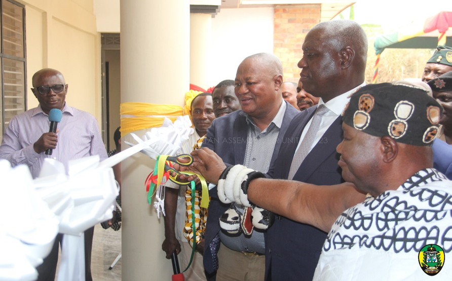 HIS LORDSHIP JUSTICE ANIM-YEBOAH JOINTLY CUTTING THE TAPE TO INAUGURATE THE COURT COMPLEX