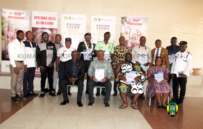 A GROUP PHOTOGRAPH OF STAKEHOLDERS AFTER THE REPORT LAUNCH