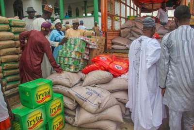 PRESIDENT NANA ADDO GIVES TO MUSLIMS